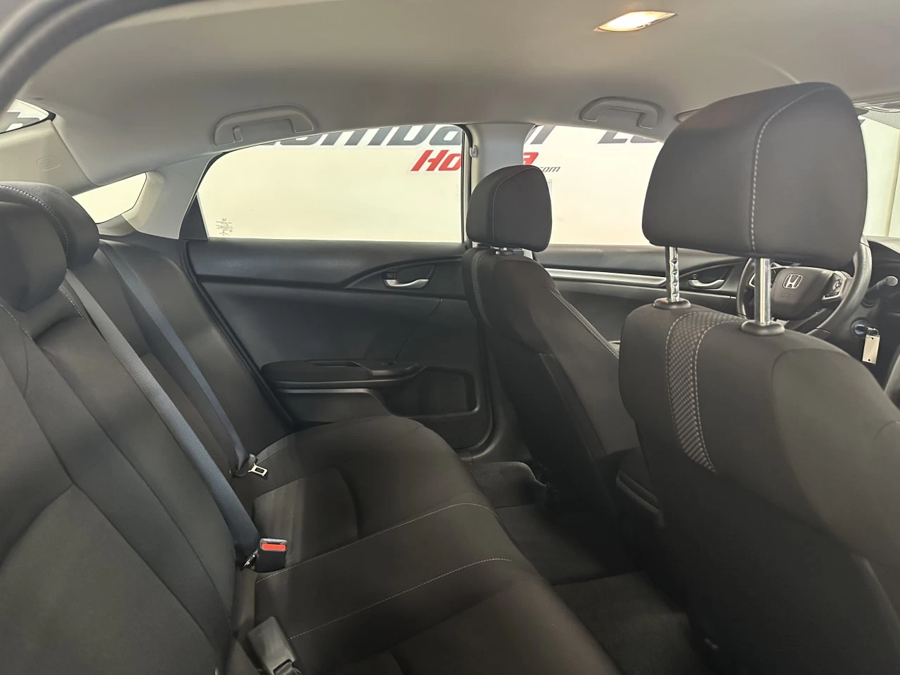 2020 Honda Civic LX Image principale