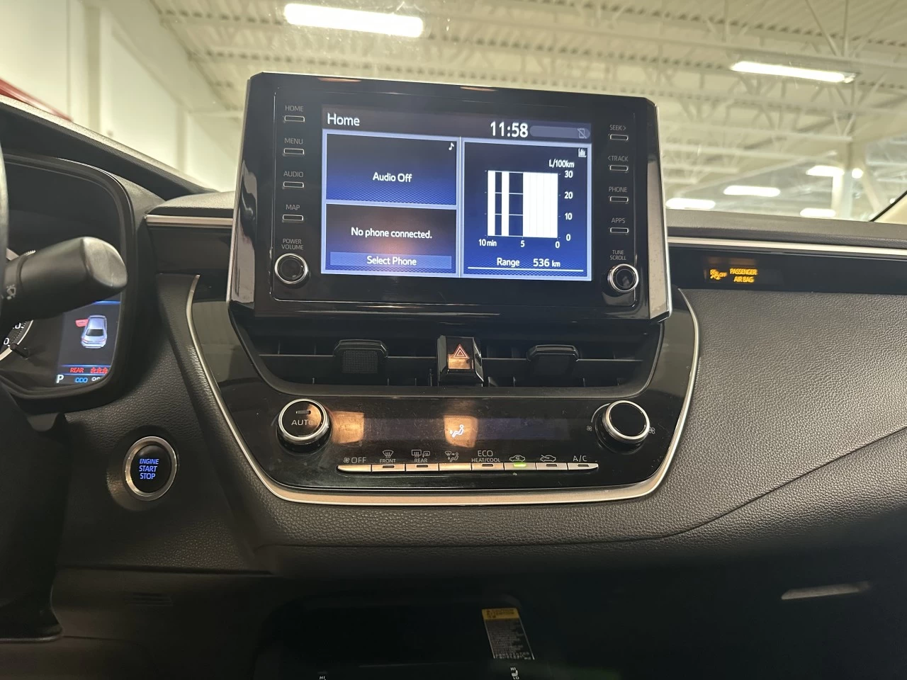 2021 Toyota Corolla
                                                    LE Image principale
