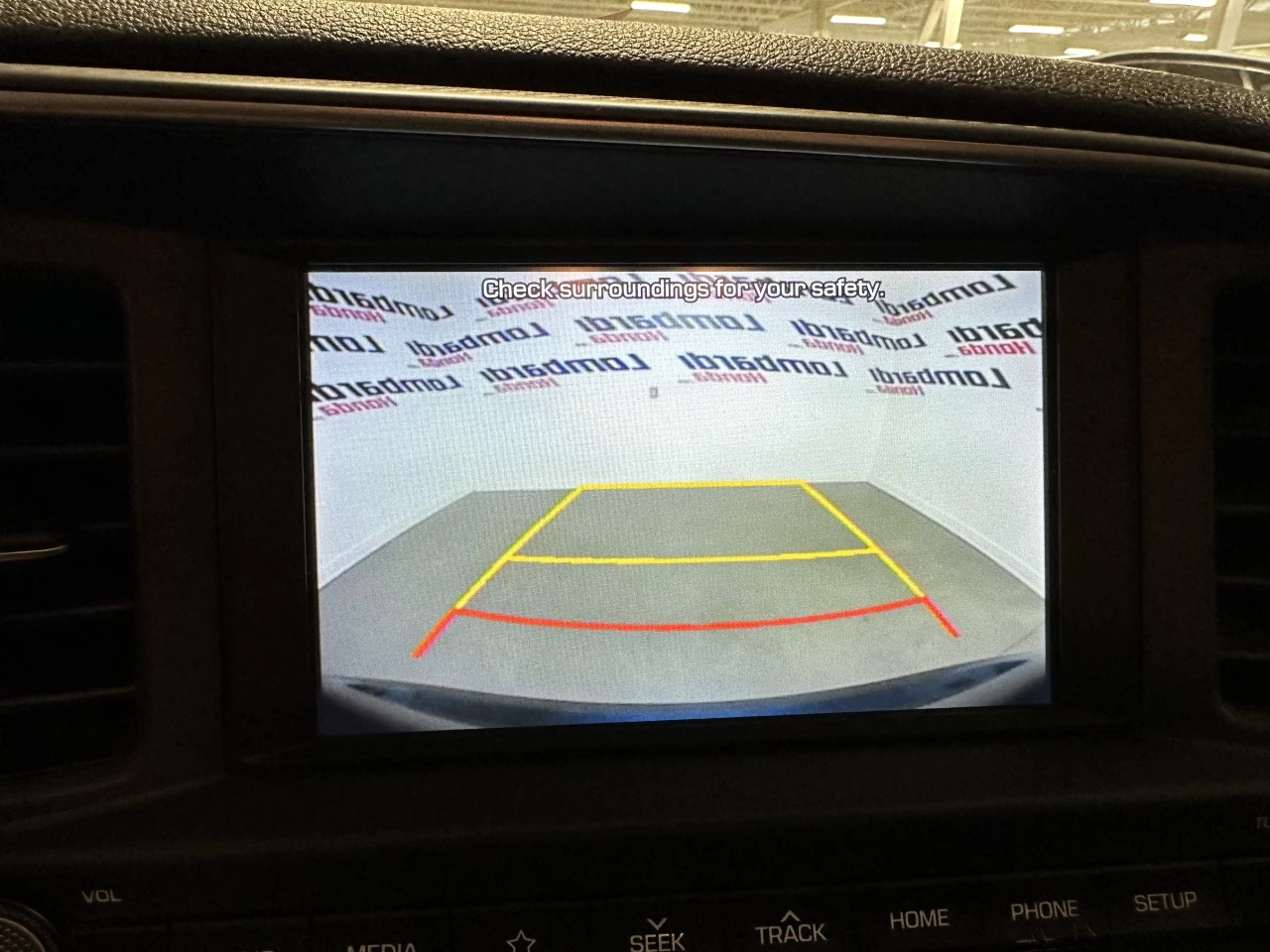 2019 Hyundai Elantra Preferred Main Image