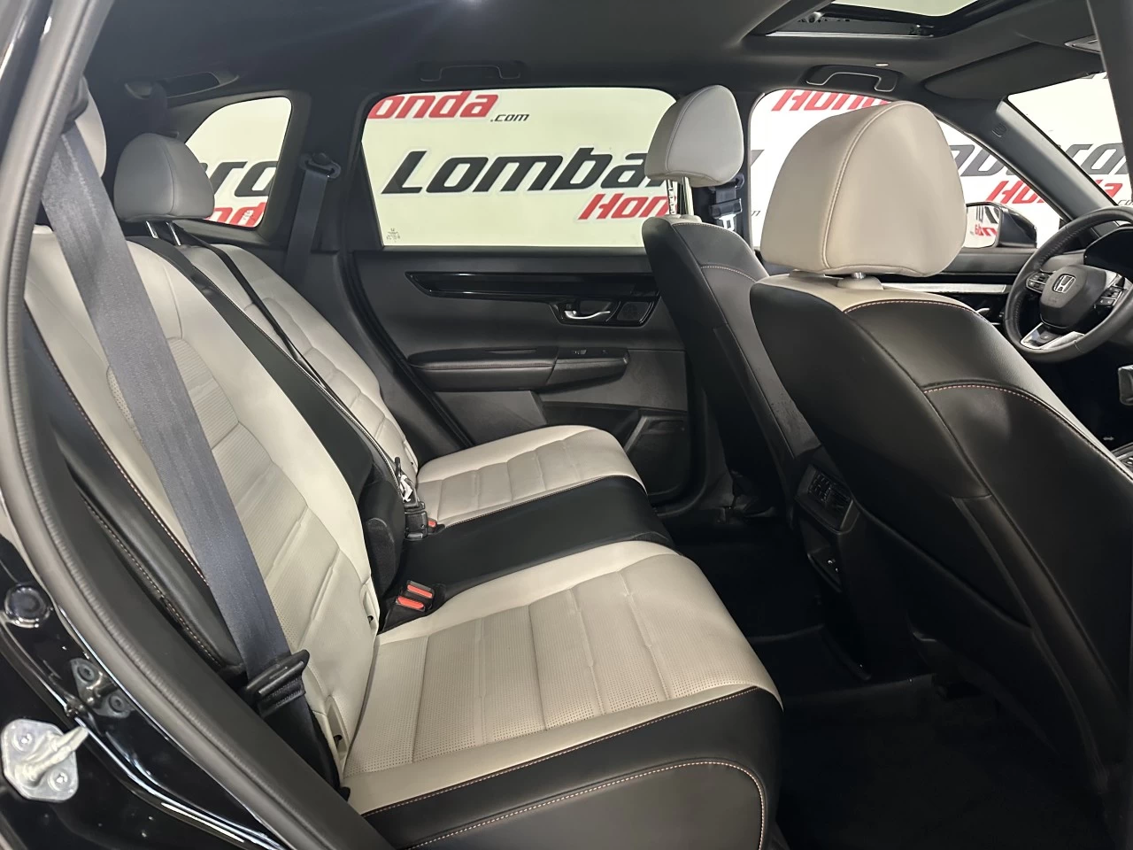 2024 Honda CR-V hybride Touring Main Image