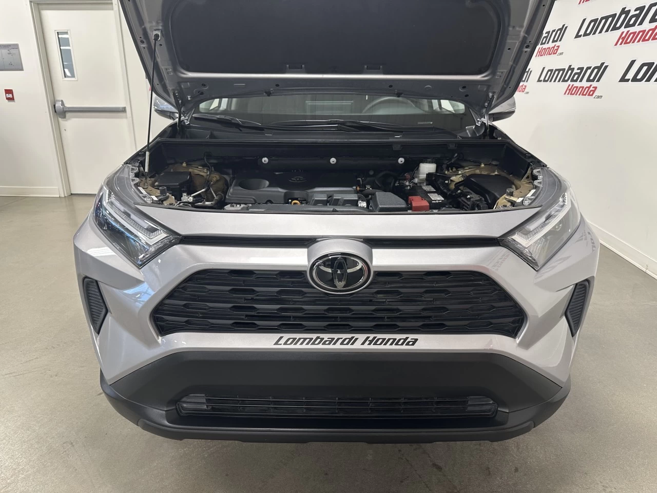 2023 Toyota RAV4 XLE Main Image