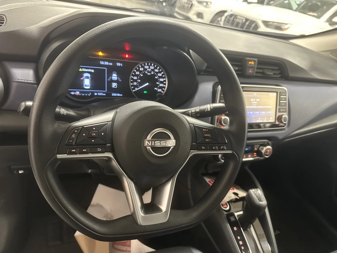 2023 Nissan Versa SV Main Image