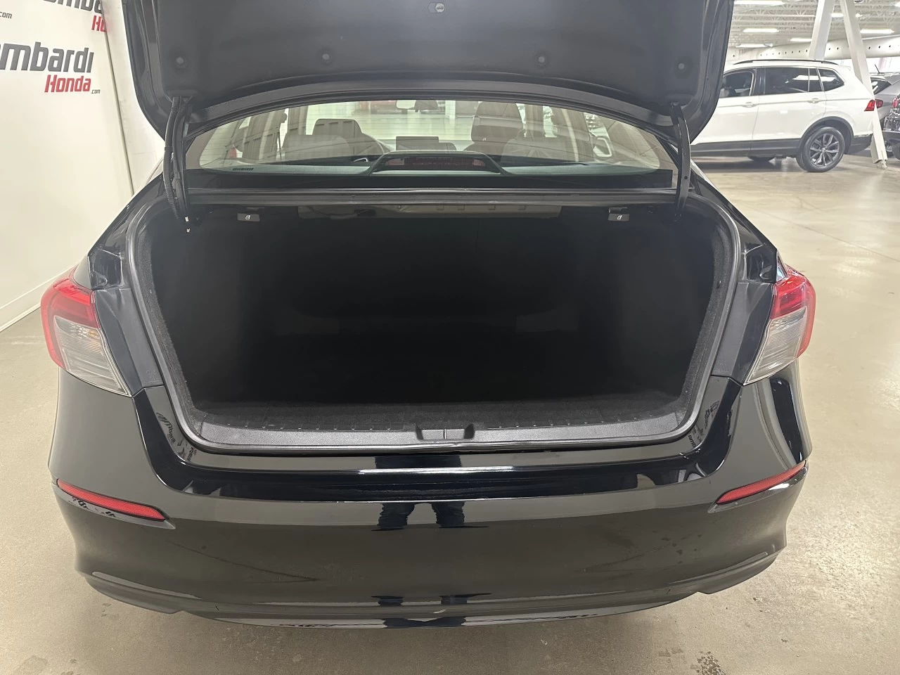 2023 Honda Civic LX Main Image