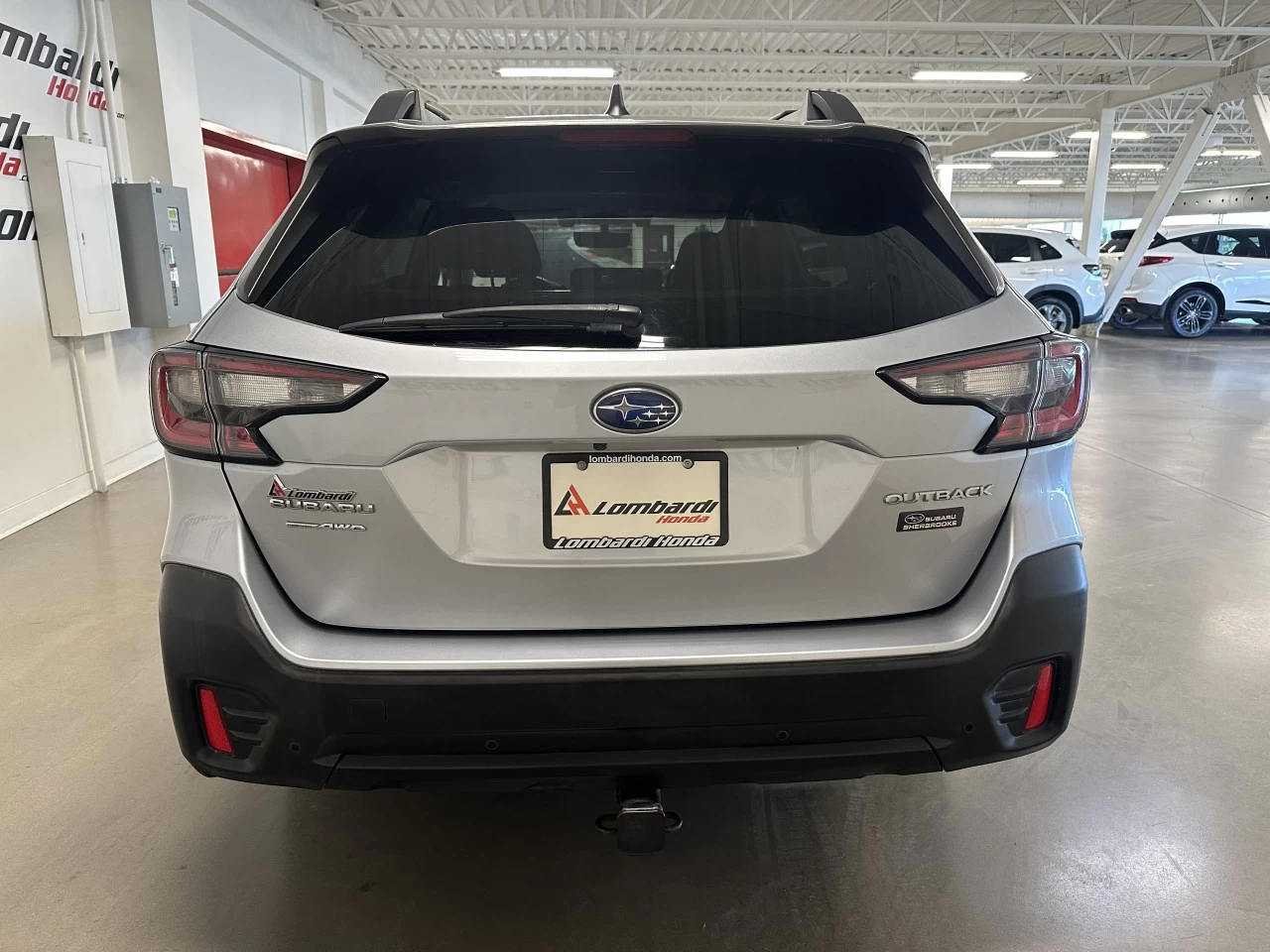 2020 Subaru Outback Touring Main Image