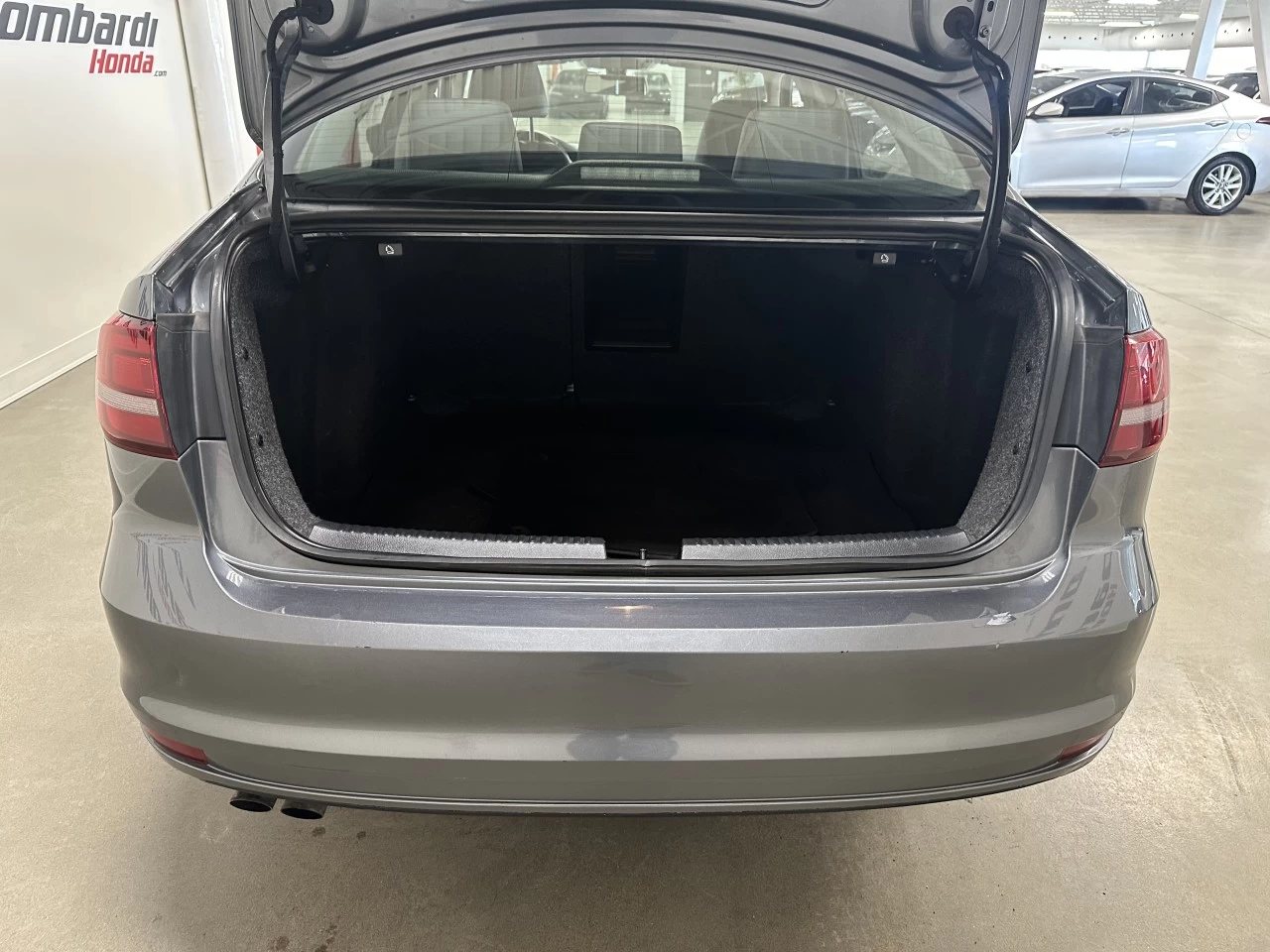 2016 Volkswagen Jetta Highline/Comfortline Main Image