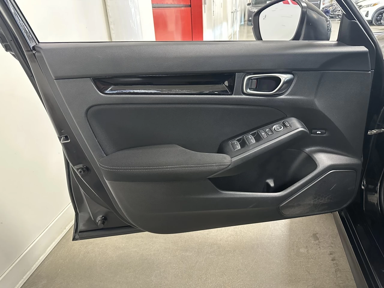 2022 Honda Civic EX Main Image