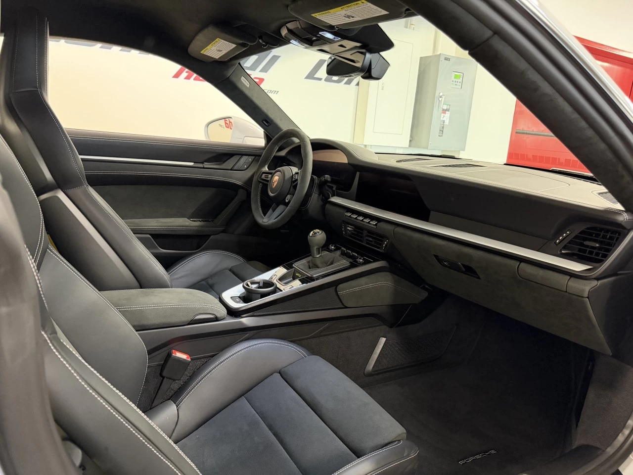 2026 Porsche 911 GT3 Main Image