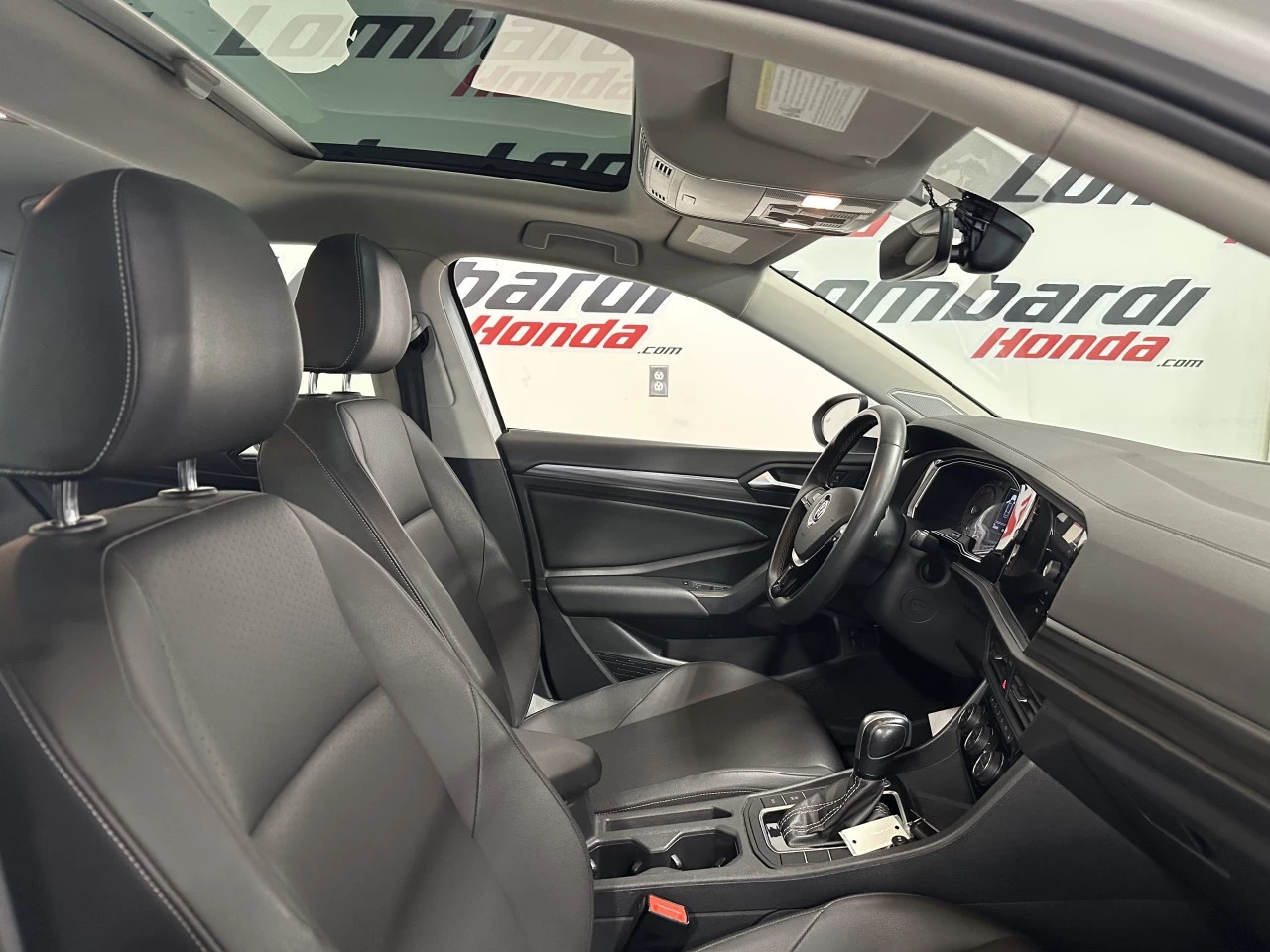 2021 Volkswagen Jetta Highline Main Image