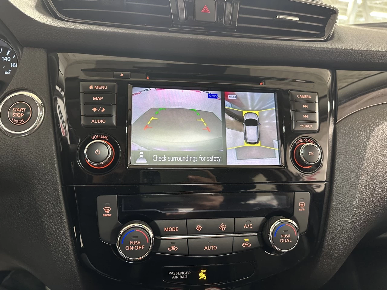 2023 Nissan Qashqai SL Main Image