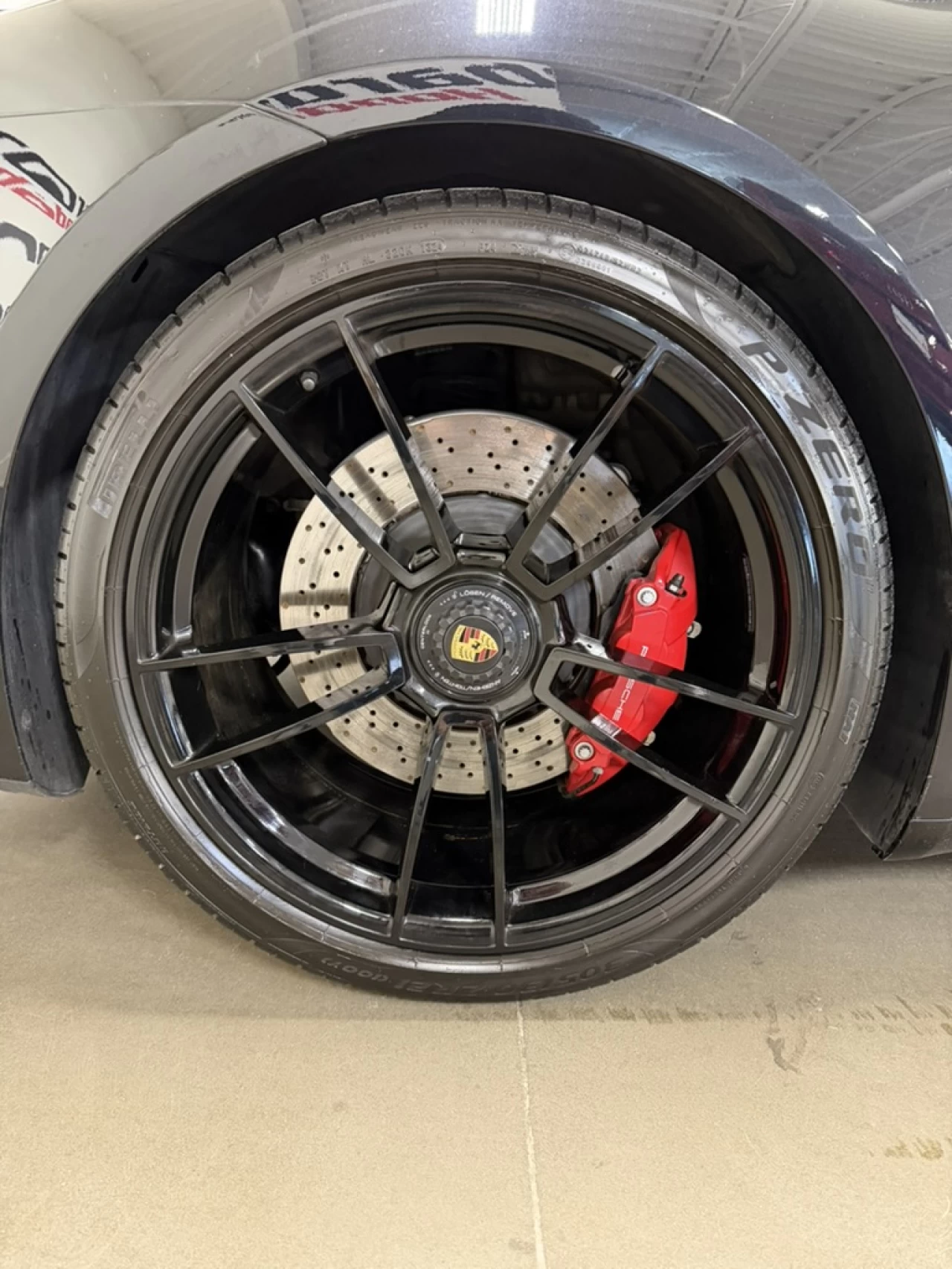 2024 Porsche 911 4 GTS Image principale