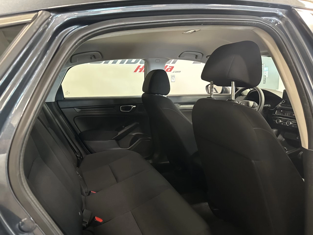 2022 Honda Civic Hayon LX Main Image