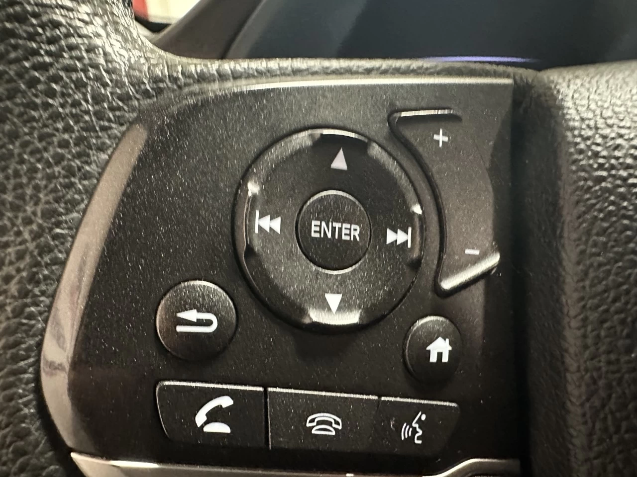 2019 Honda Pilot LX Main Image