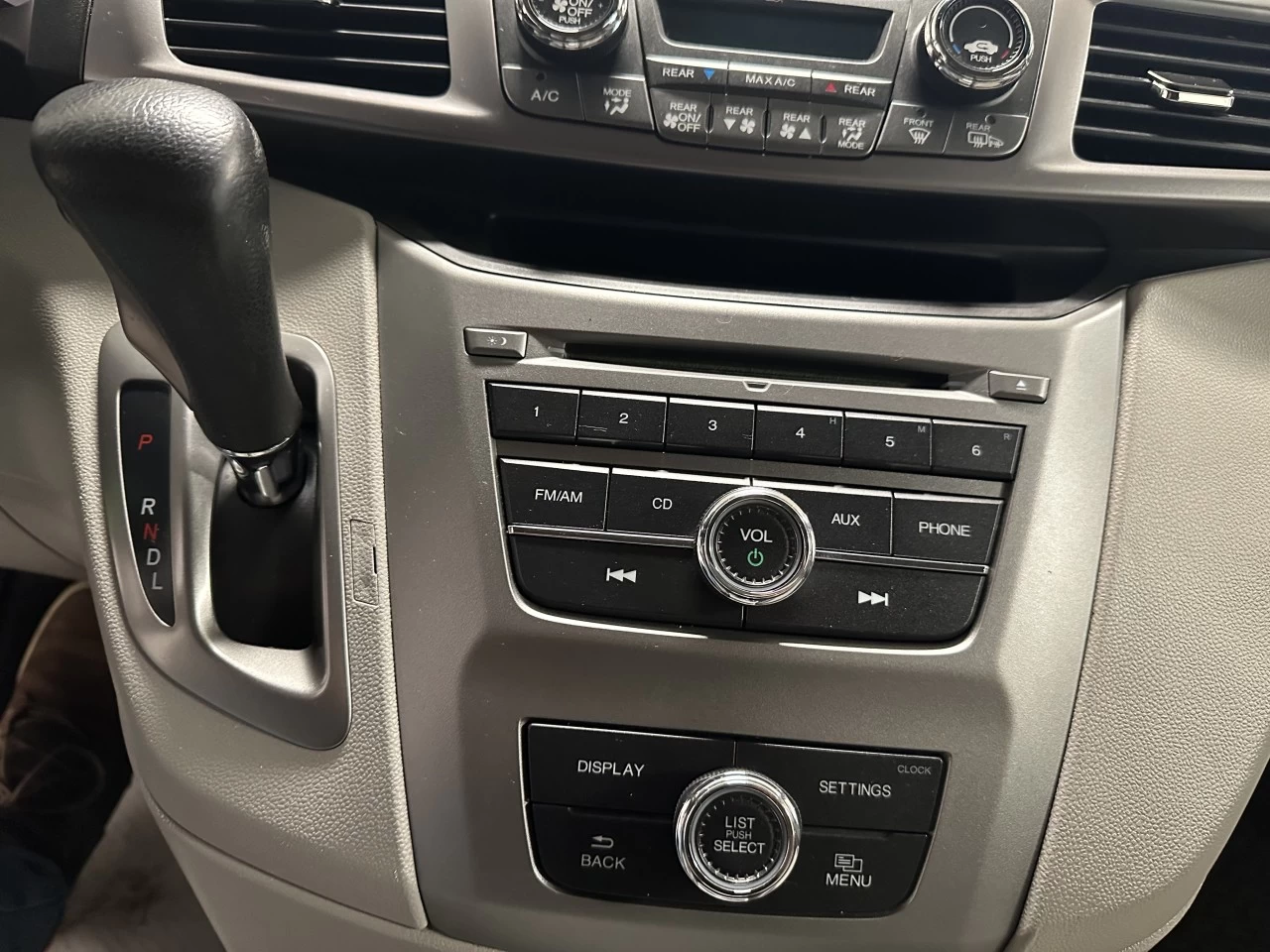 2017 Honda Odyssey SE Main Image