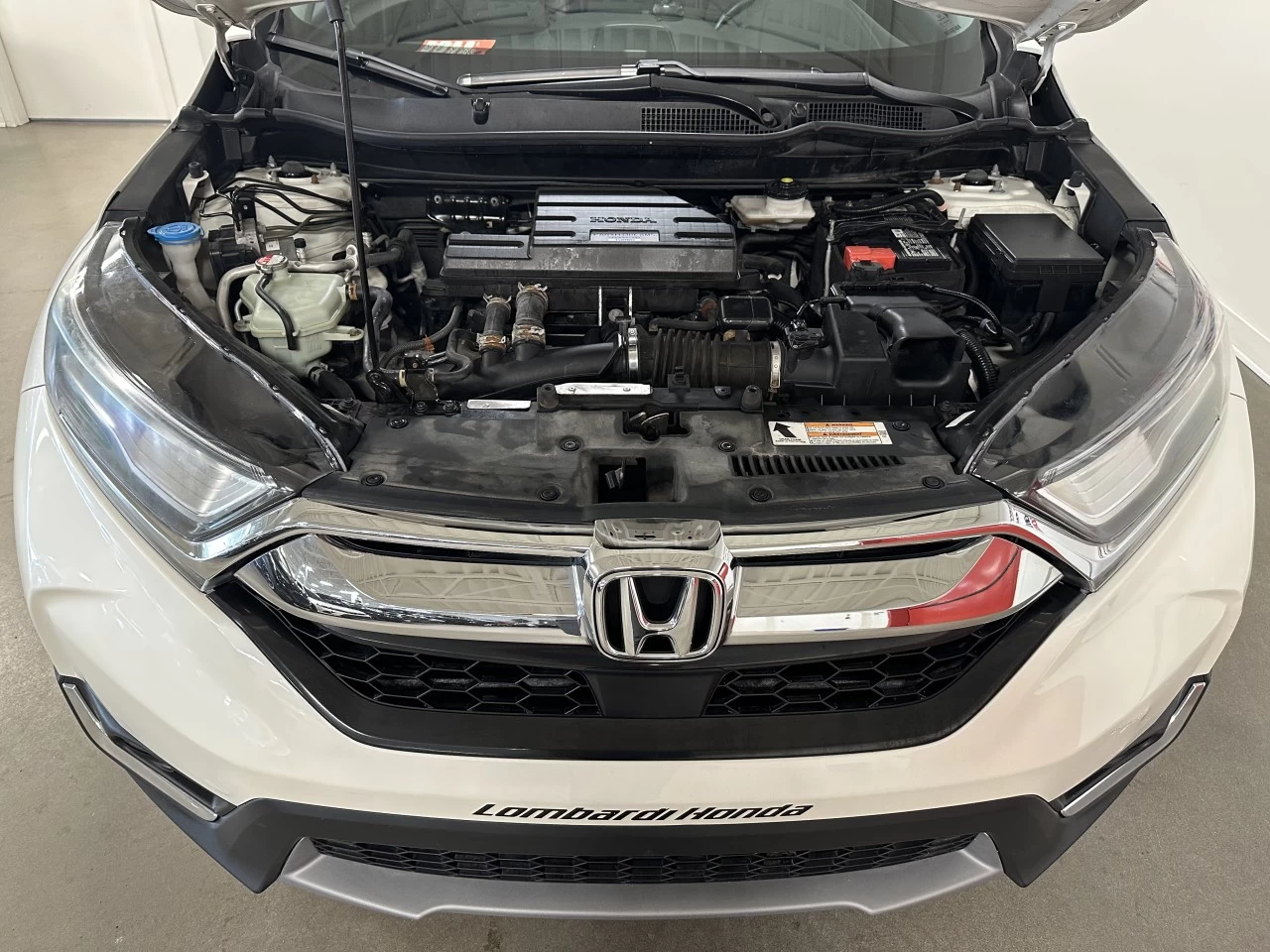 2018 Honda CR-V Touring Main Image