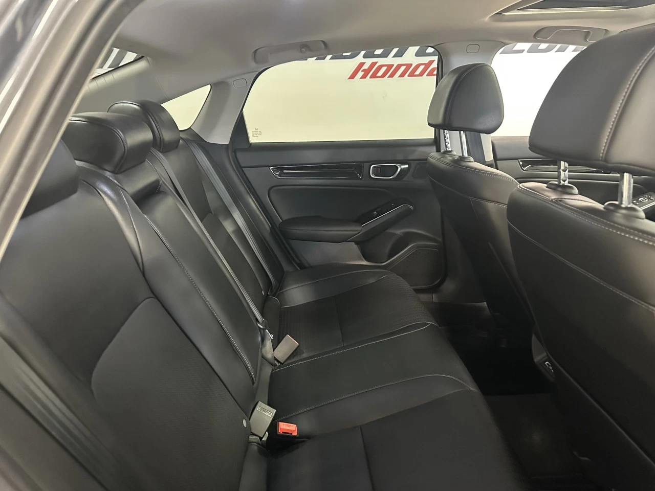 2022 Honda Civic Touring Main Image