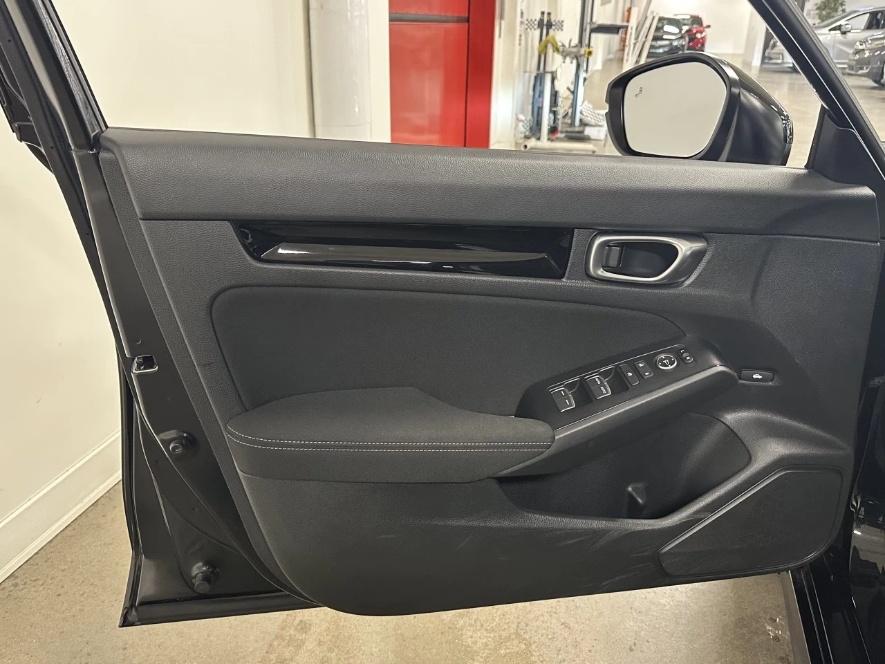2024 Honda Civic
                                                    EX Main Image