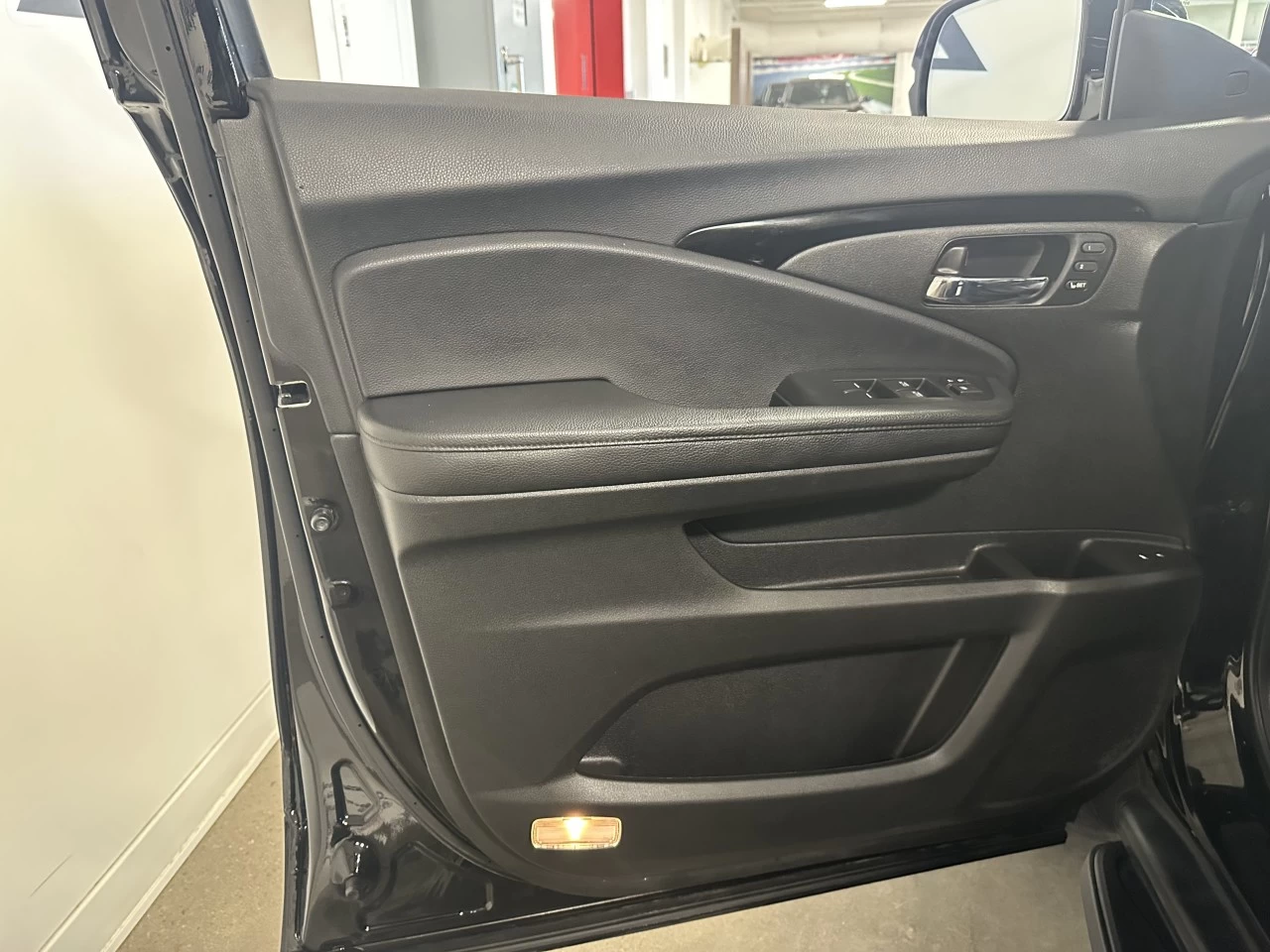 2022 Honda Pilot Touring 8-Passenger Image principale