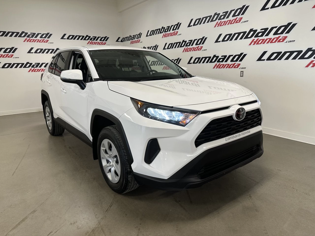 2024 Toyota RAV4 LE https://www.lombardihonda.com/resize/b990ff35b810a3abc0cc817b2ca24889-1