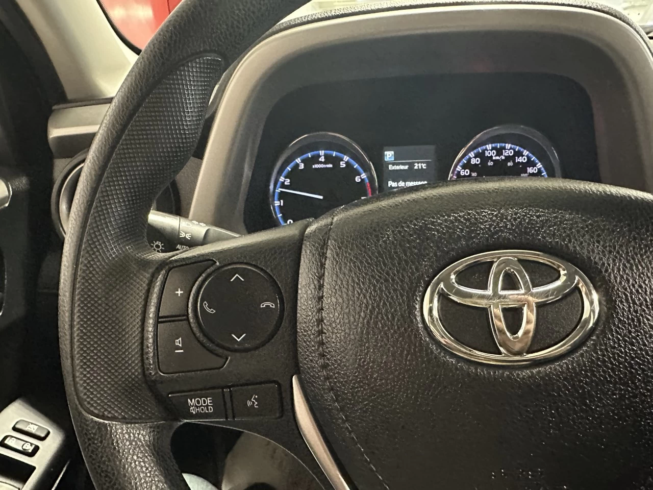 2017 Toyota RAV4 LE Main Image