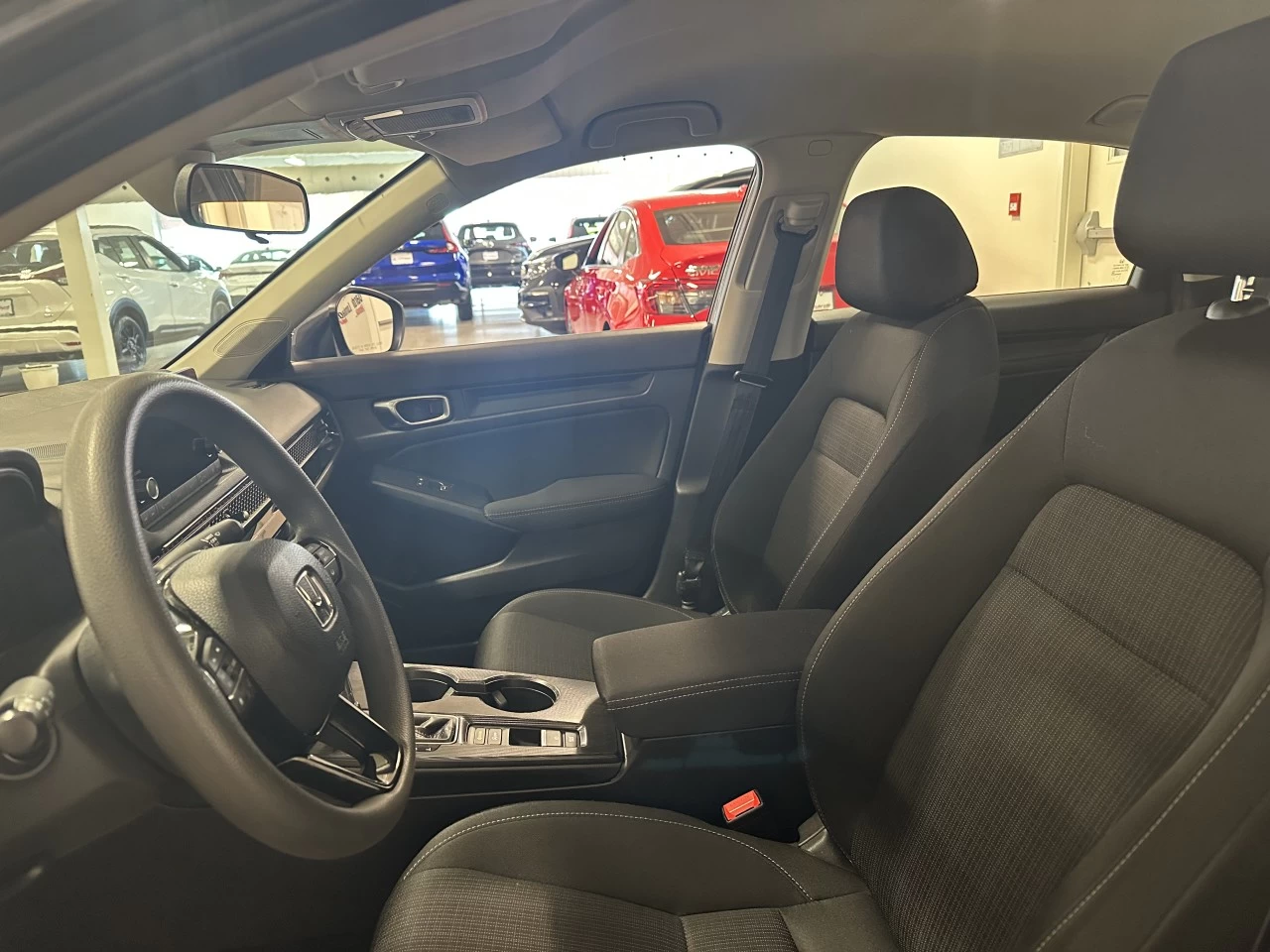 2023 Honda Civic LX Image principale