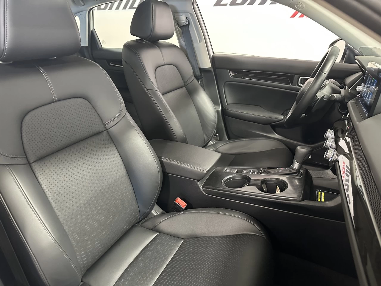 2024 Honda Civic Touring Main Image