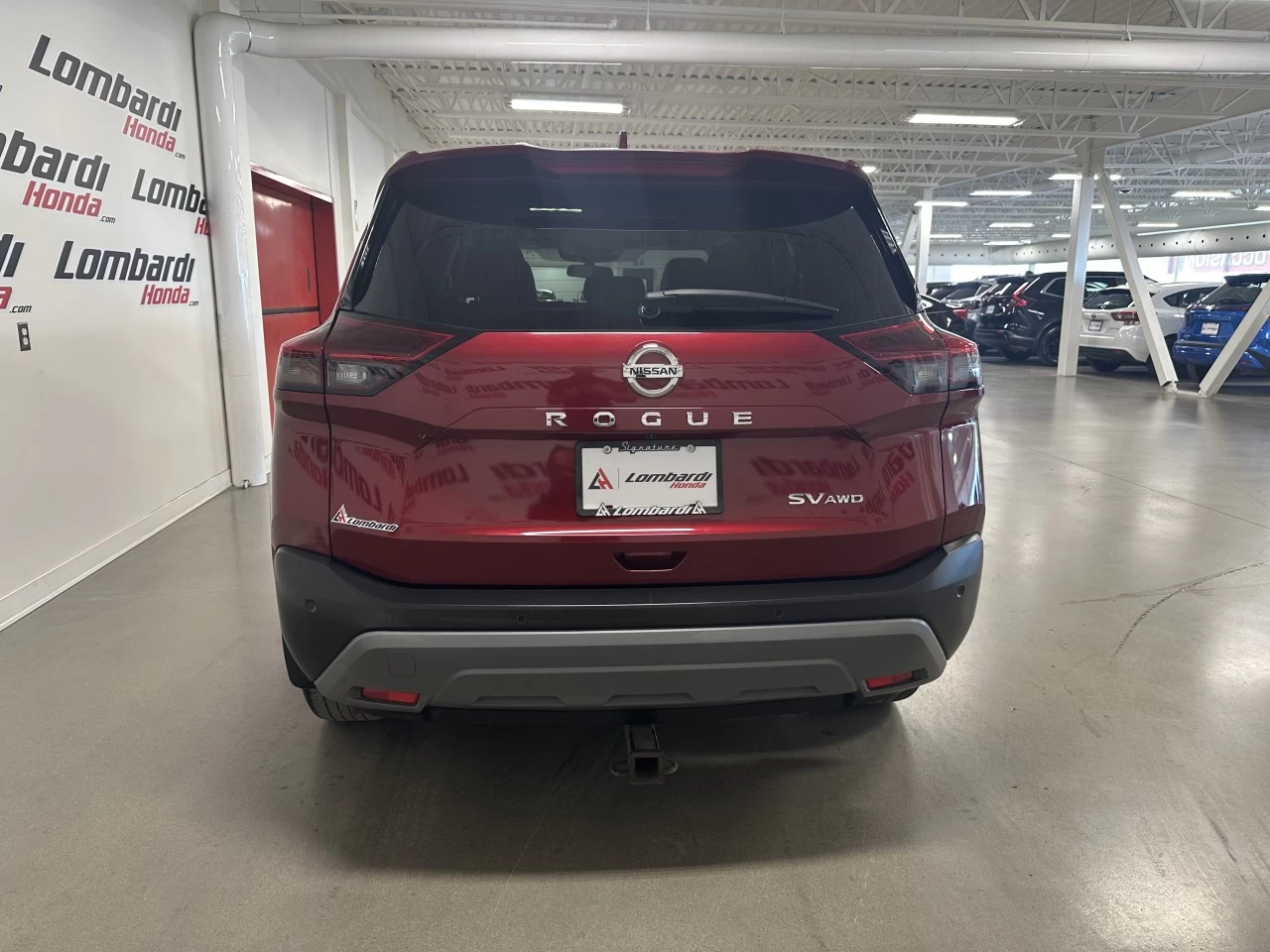 2021 Nissan Rogue
                                                    SV Main Image