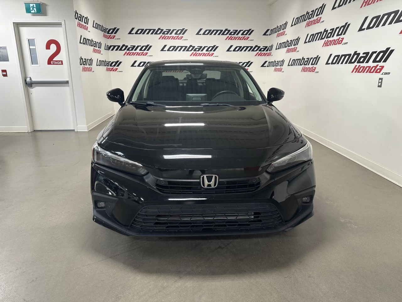 2022 Honda Civic Touring Main Image