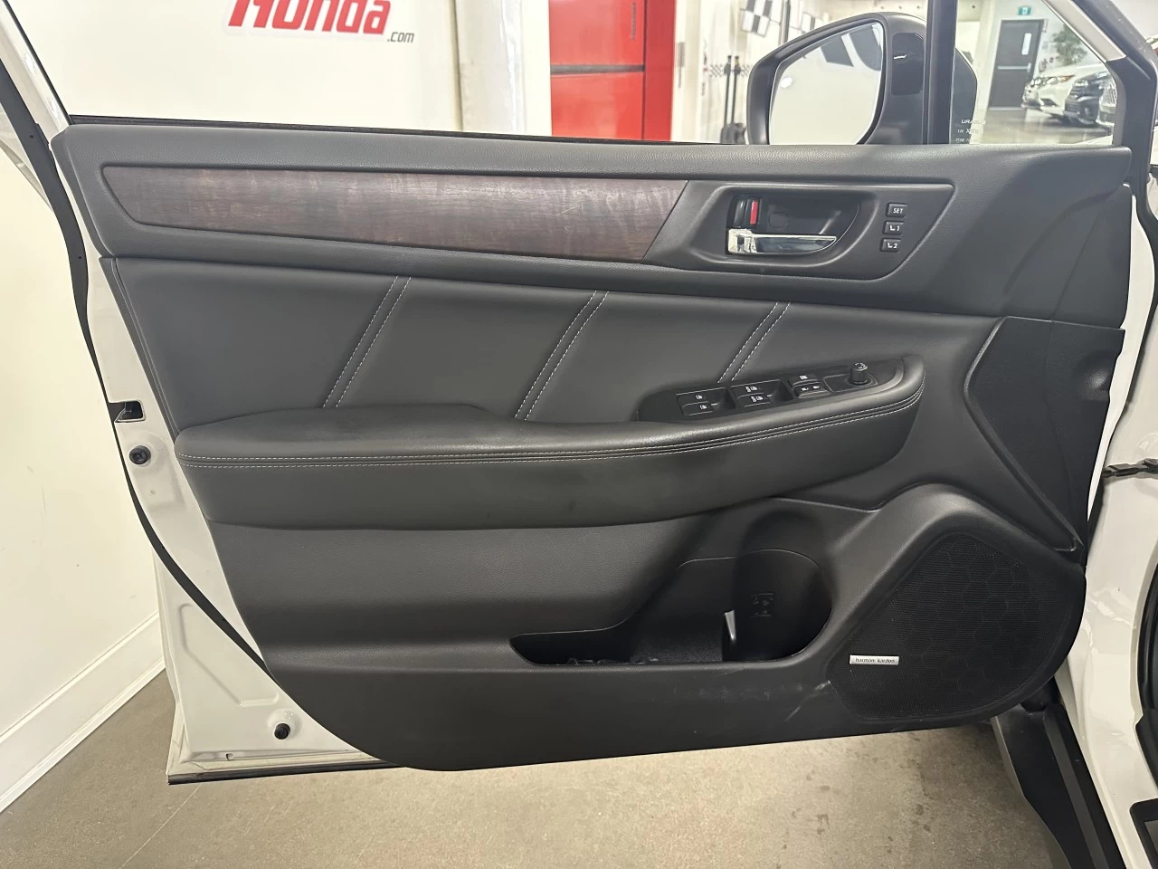2019 Subaru Outback
                                                    Limited Image principale