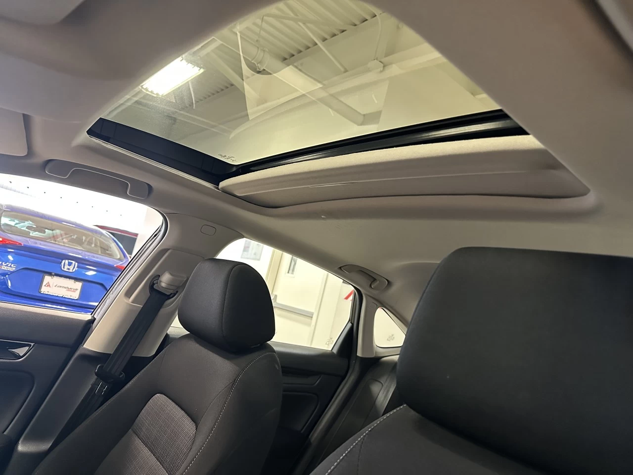 2022 Honda Civic Berline EX Main Image