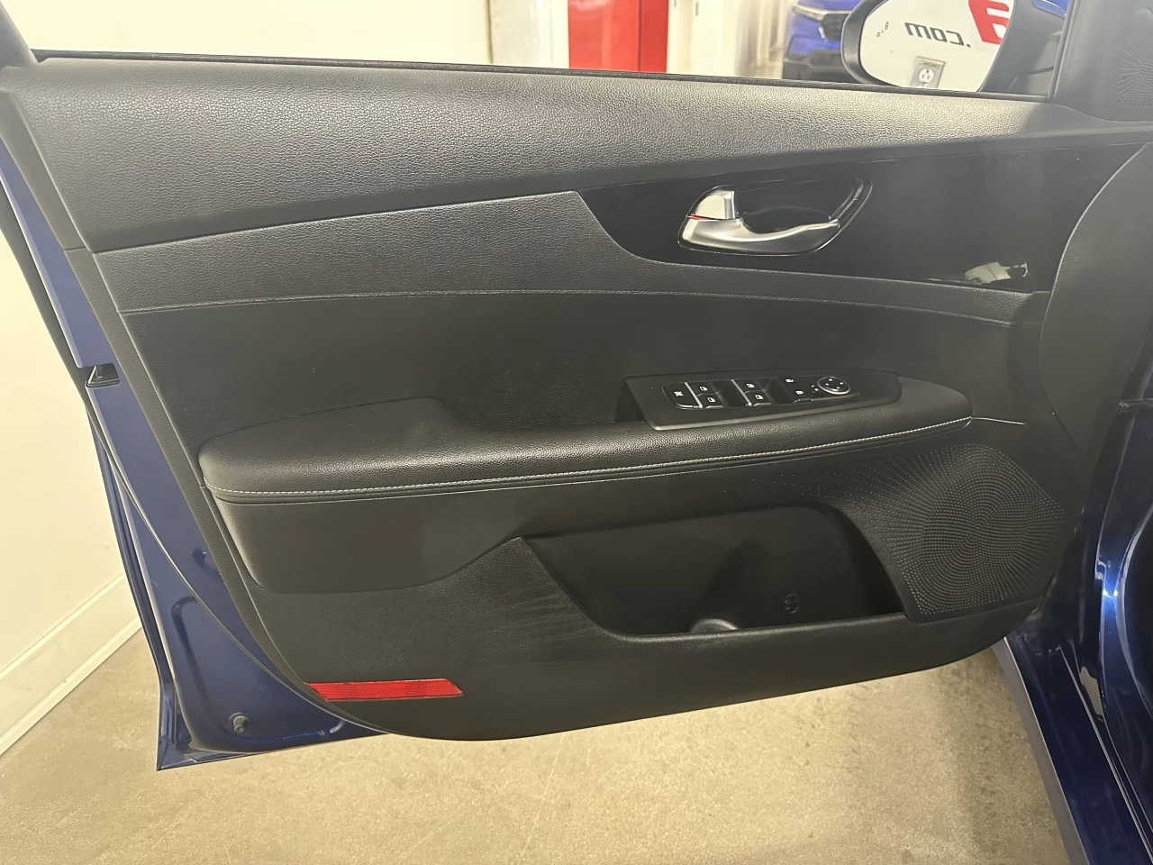 2022 Kia Forte EX Main Image