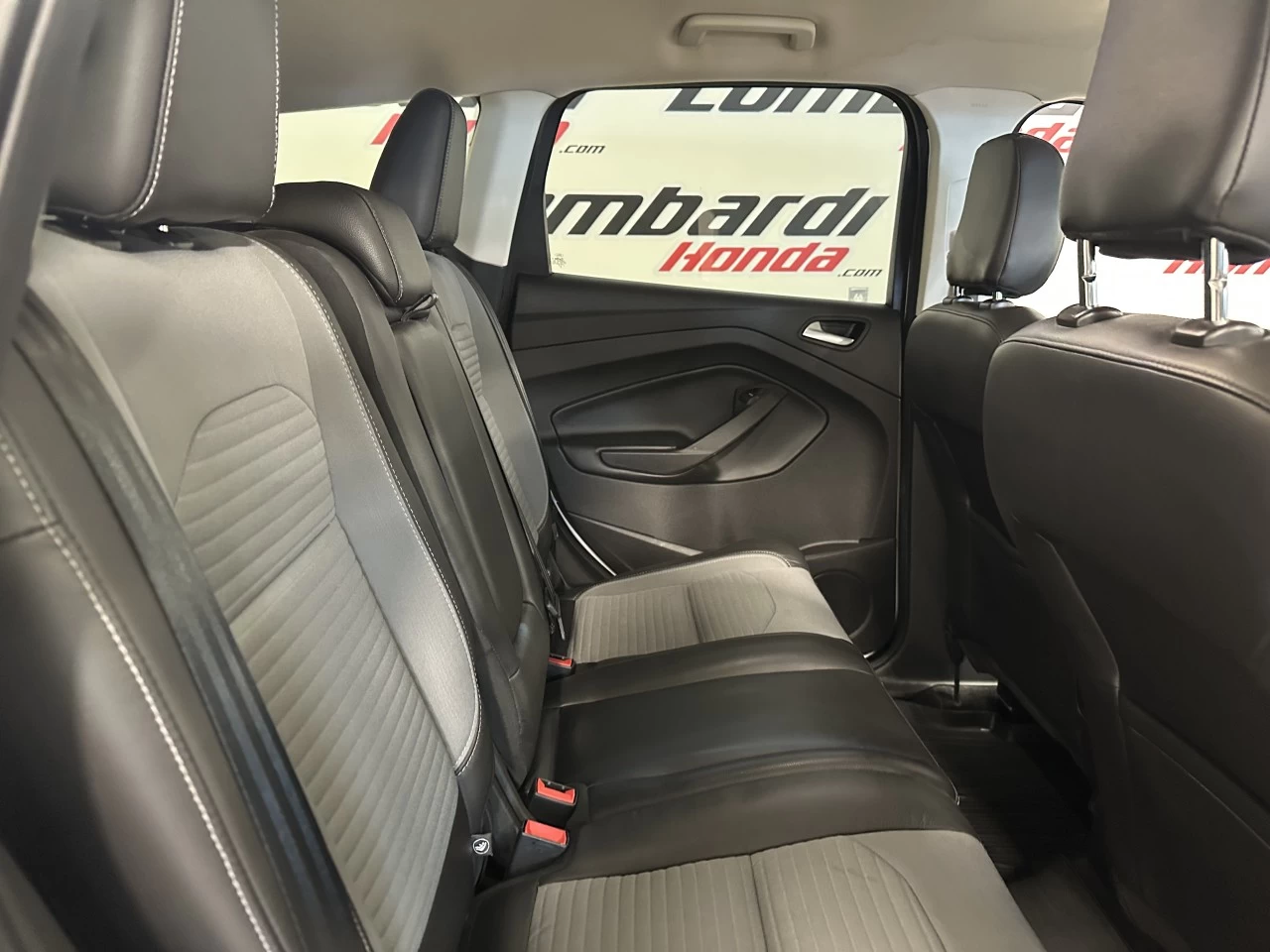 2018 Ford Escape SE Main Image