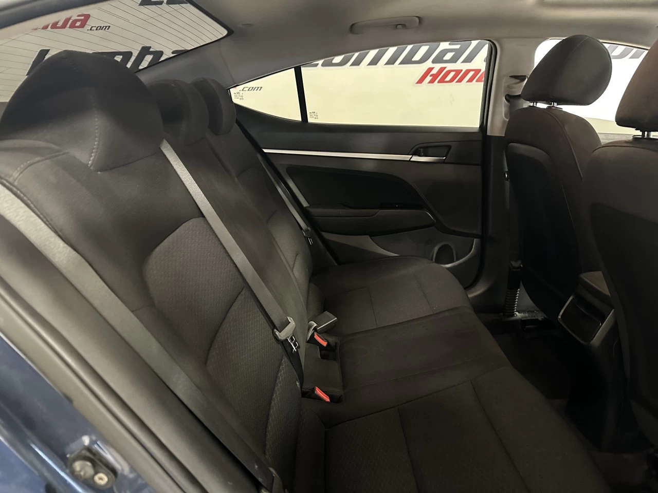 2019 Hyundai Elantra Preferred Main Image