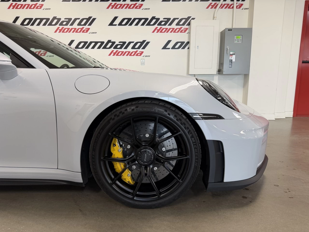 2026 Porsche 911 GT3 Main Image
