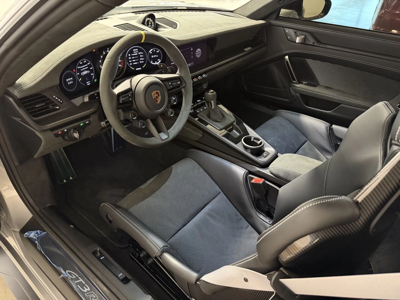 2025 Porsche 911 GT3 RS Main Image