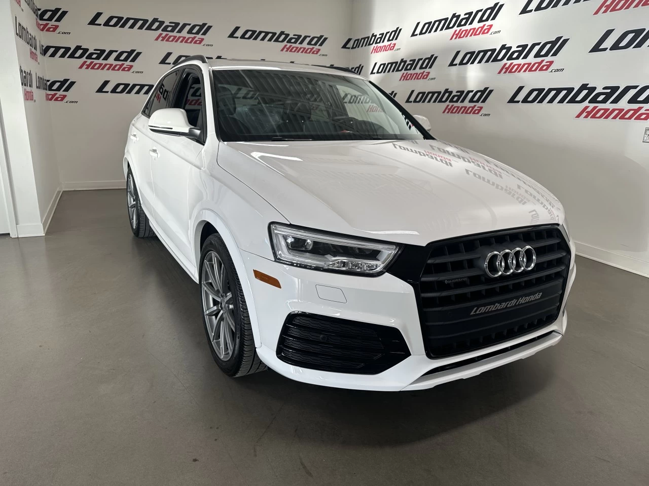 2016 Audi Q3 Technik Main Image