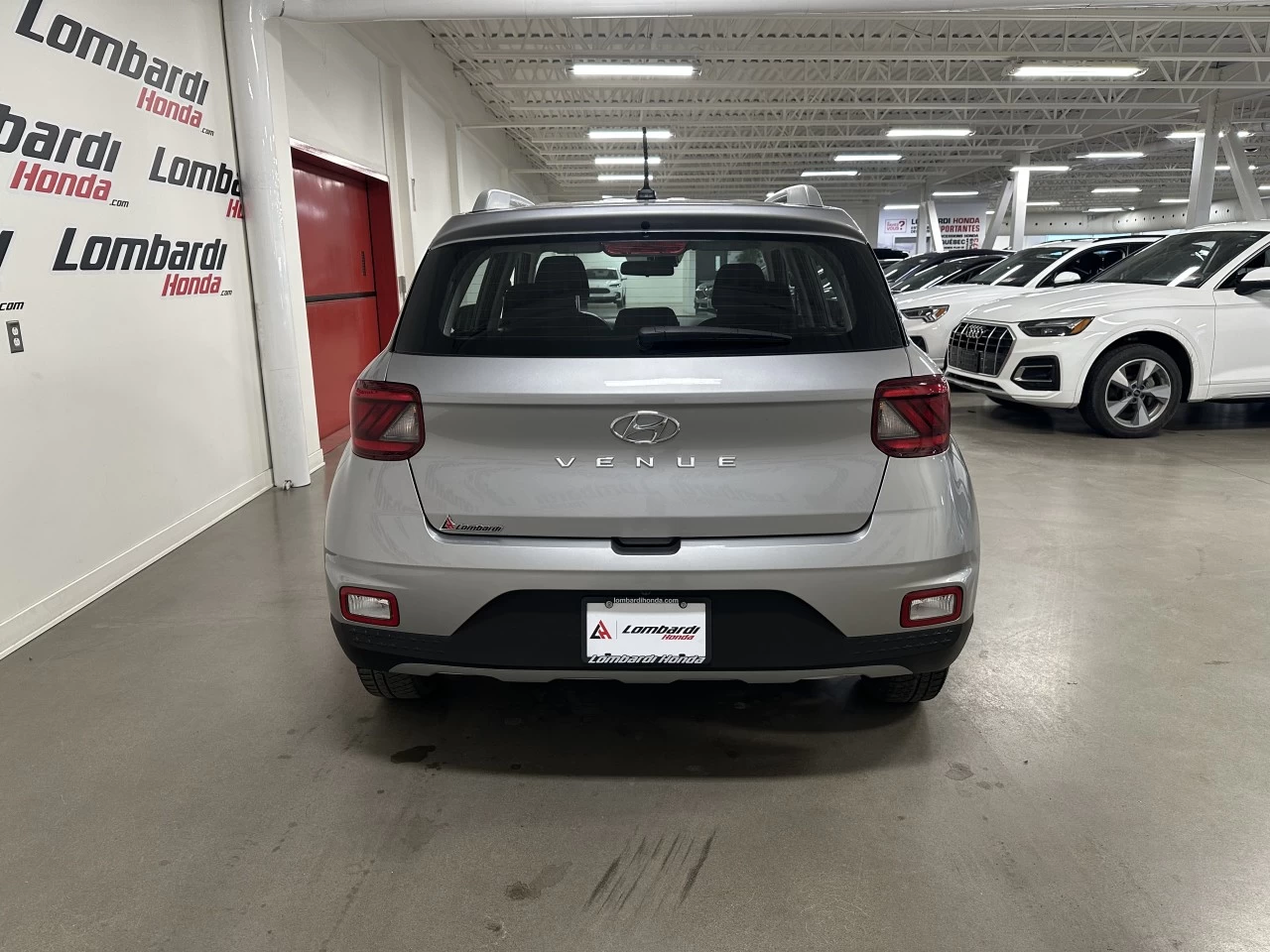 2024 Hyundai Venue Preferred Main Image