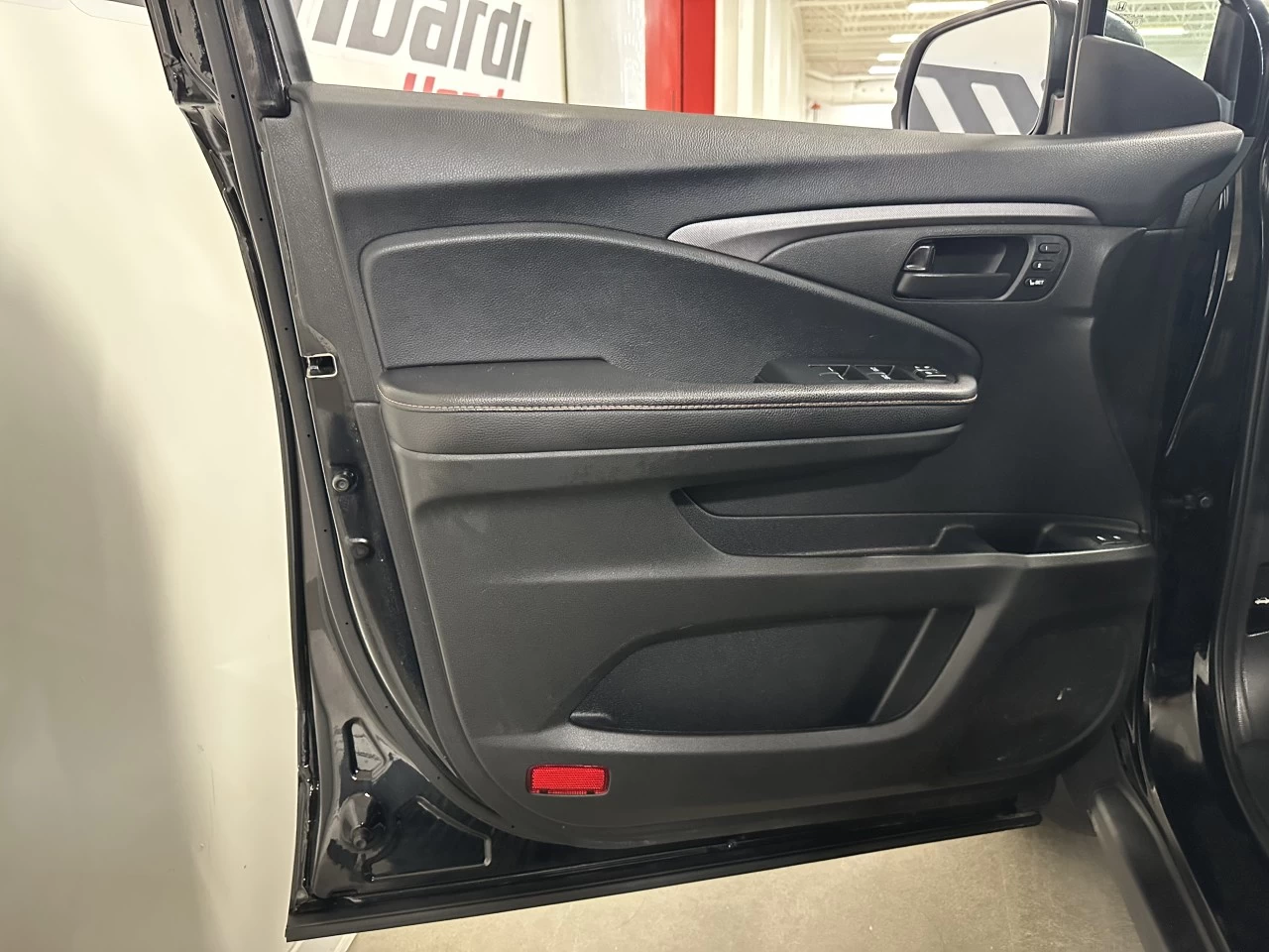 2022 Honda Pilot TrailSport Main Image