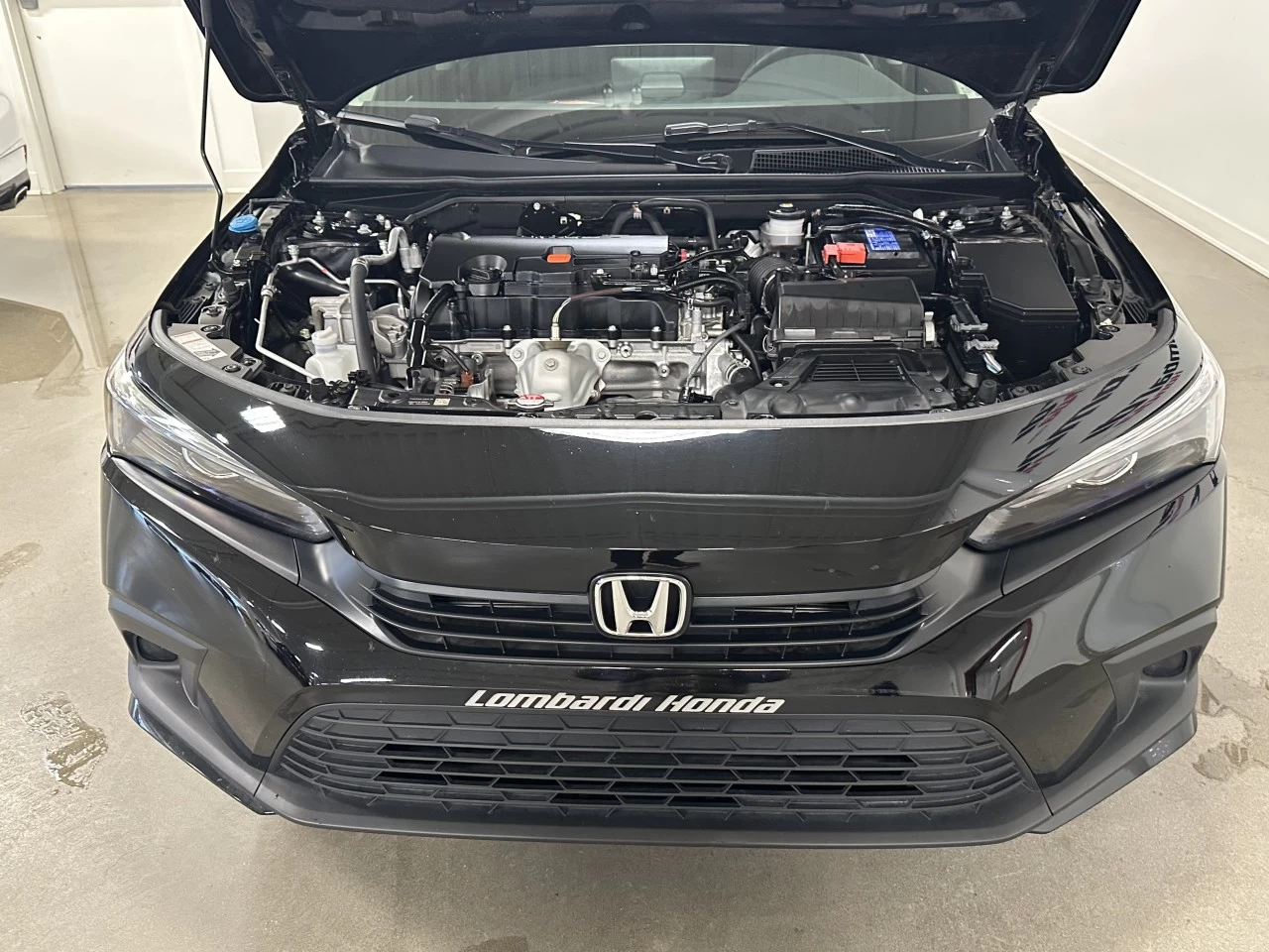 2024 Honda Civic
                                                    EX Main Image