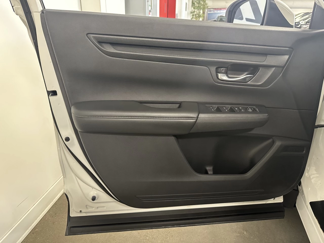 2023 Honda CR-V
                                                    LX Main Image