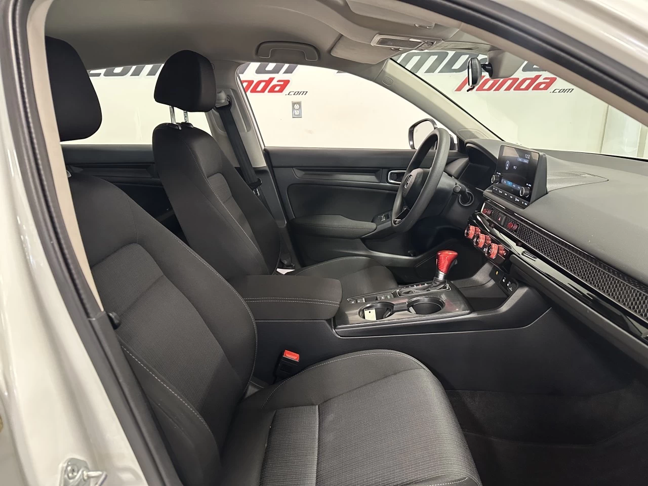 2025 Honda Civic LX Image principale