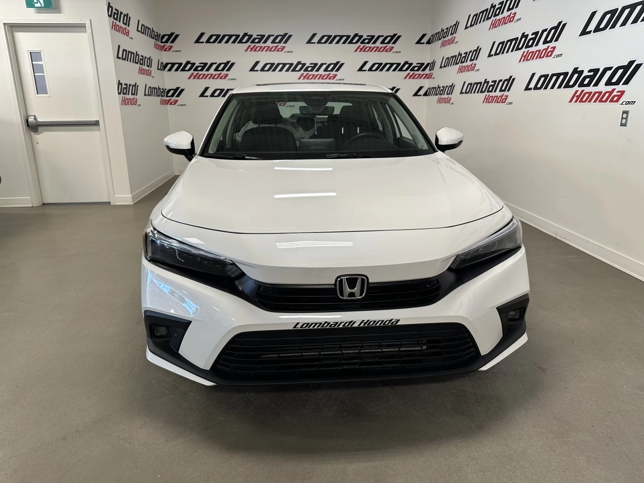 2023 Honda Civic
                                                    Touring Image principale