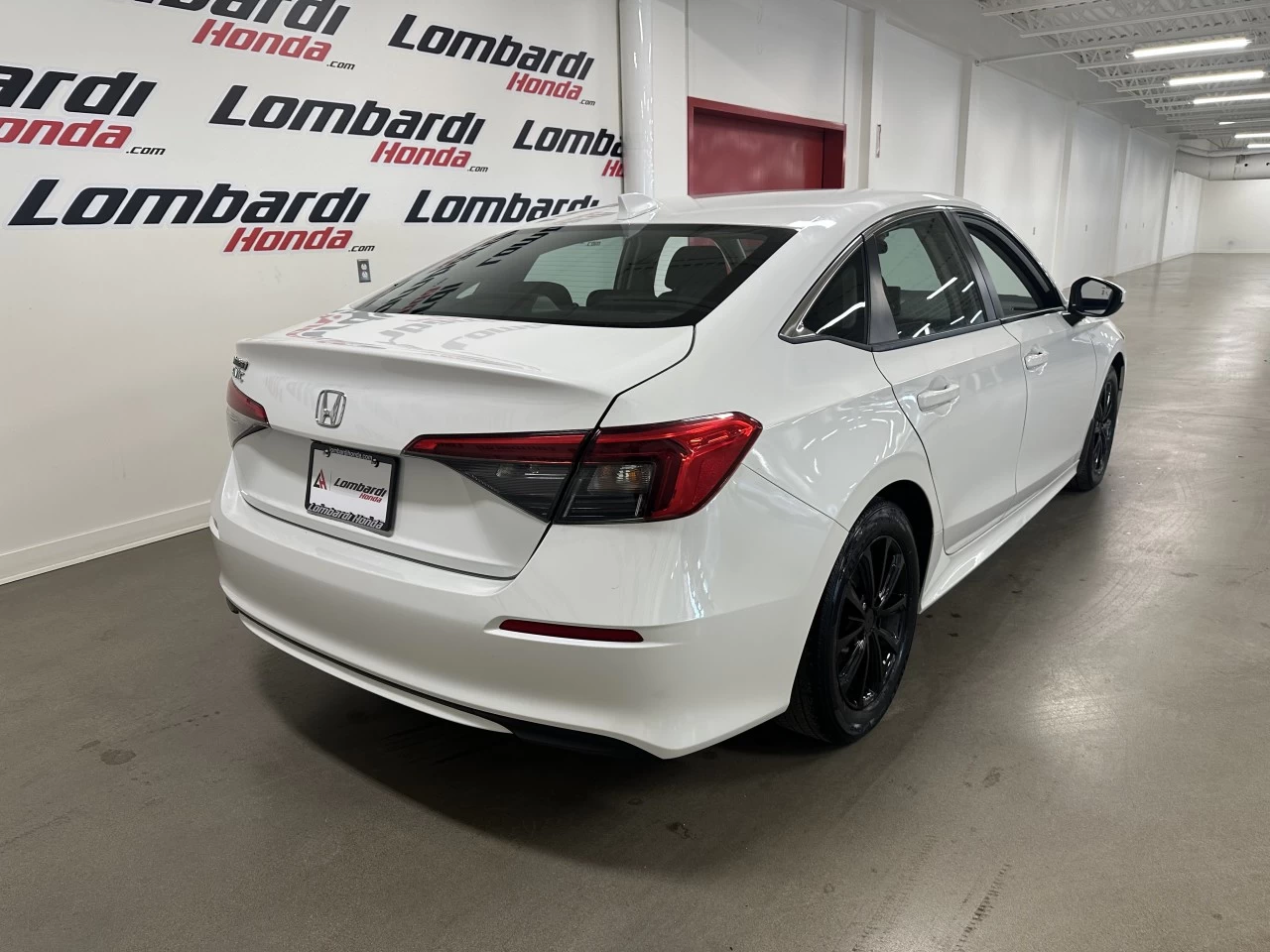 2022 Honda Civic LX Main Image