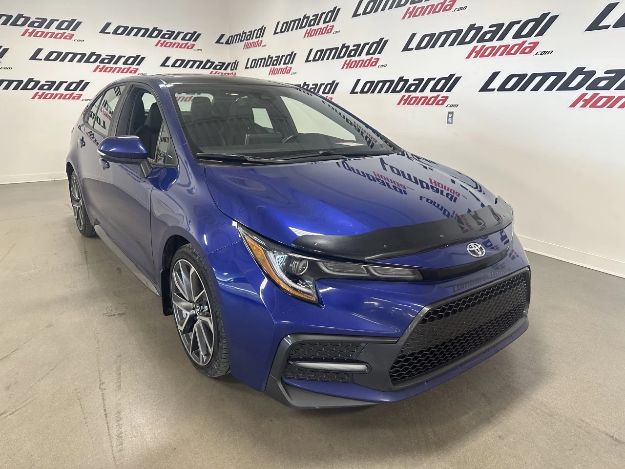 2022 Toyota Corolla XSE https://www.lombardihonda.com/resize/b990ff35b810a3abc0cc817b2ca24889-1