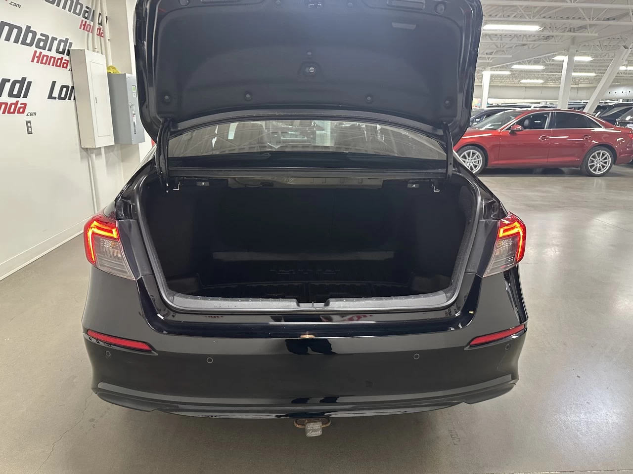 2022 Honda Civic Touring Main Image