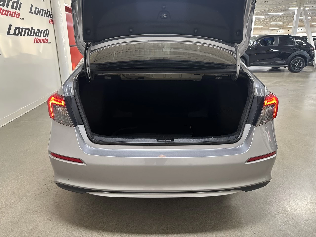 2022 Honda Civic LX Main Image