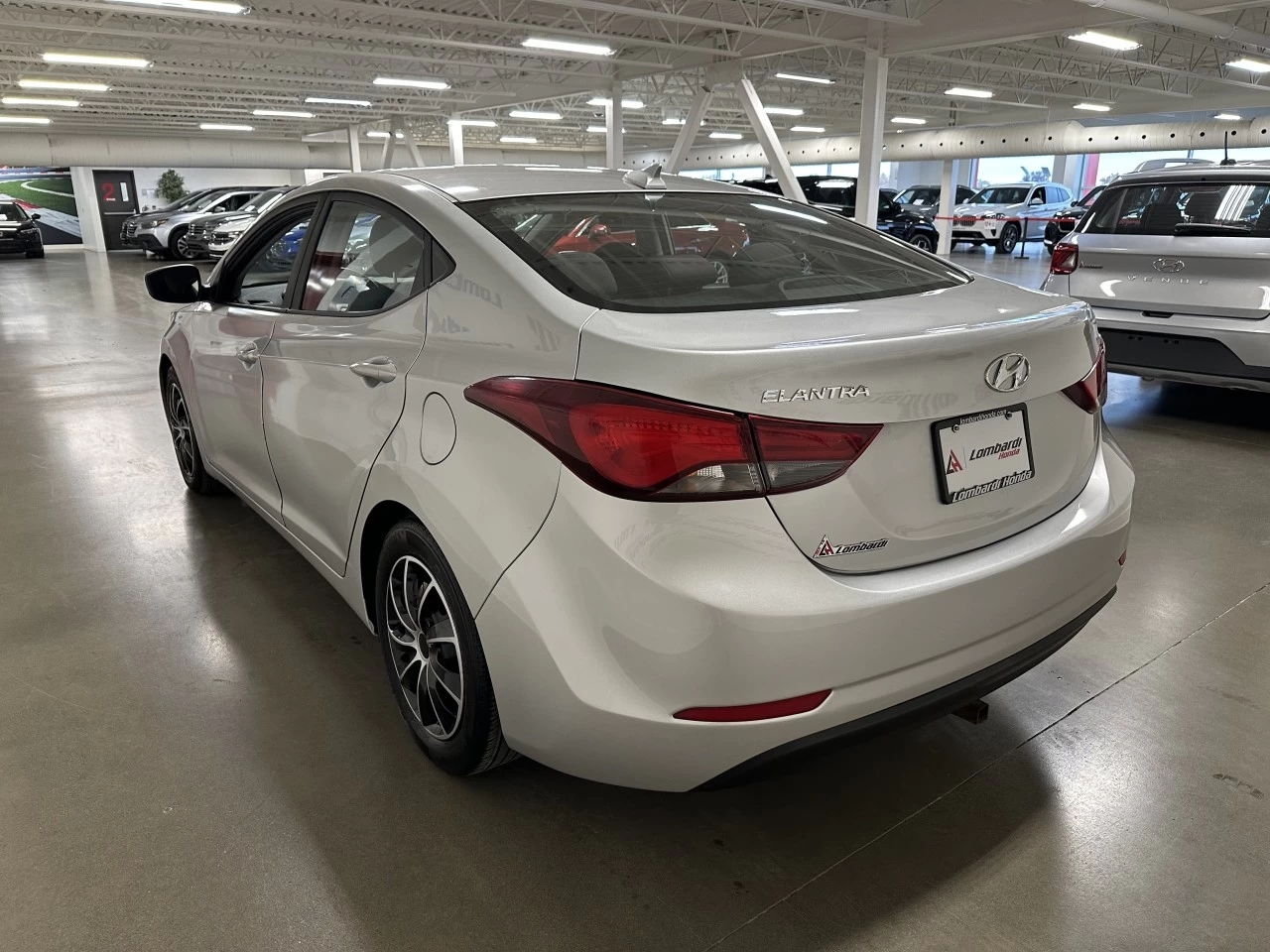 2016 Hyundai Elantra GL Main Image