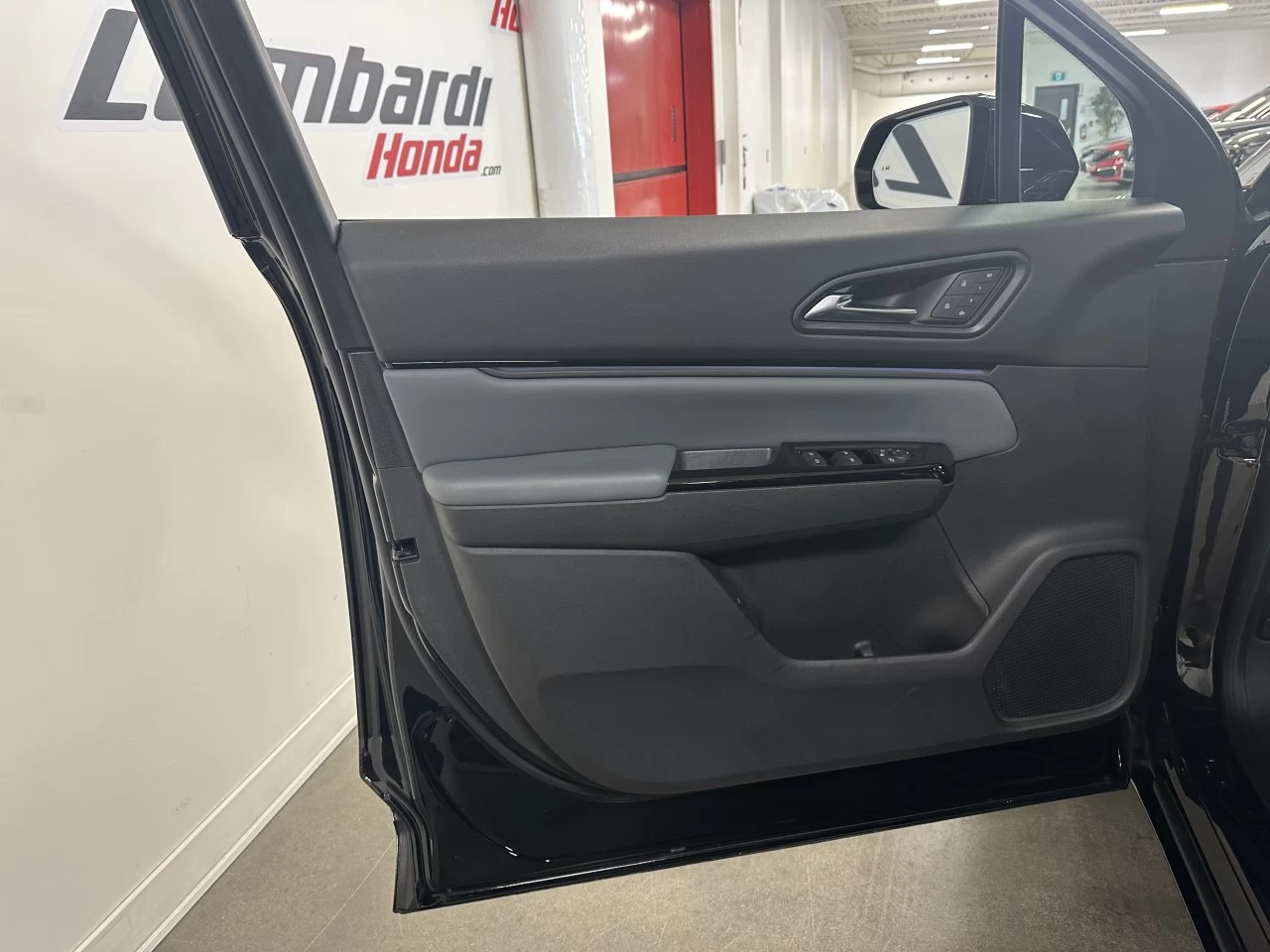2024 Honda Prologue Touring Main Image