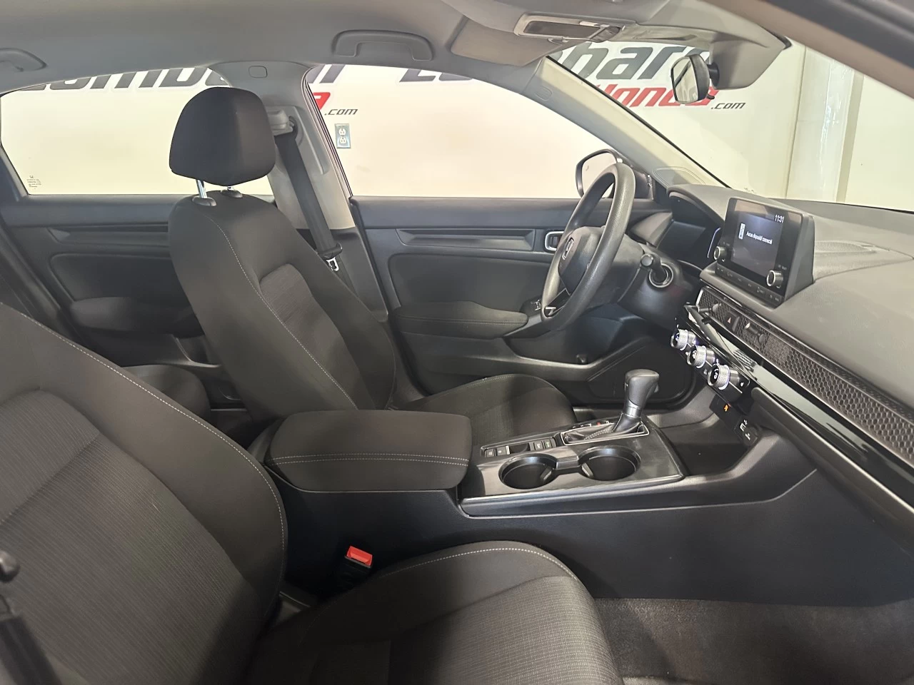 2022 Honda Civic LX Image principale