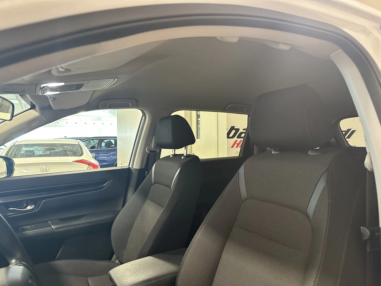 2023 Honda CR-V
                                                    LX Image principale