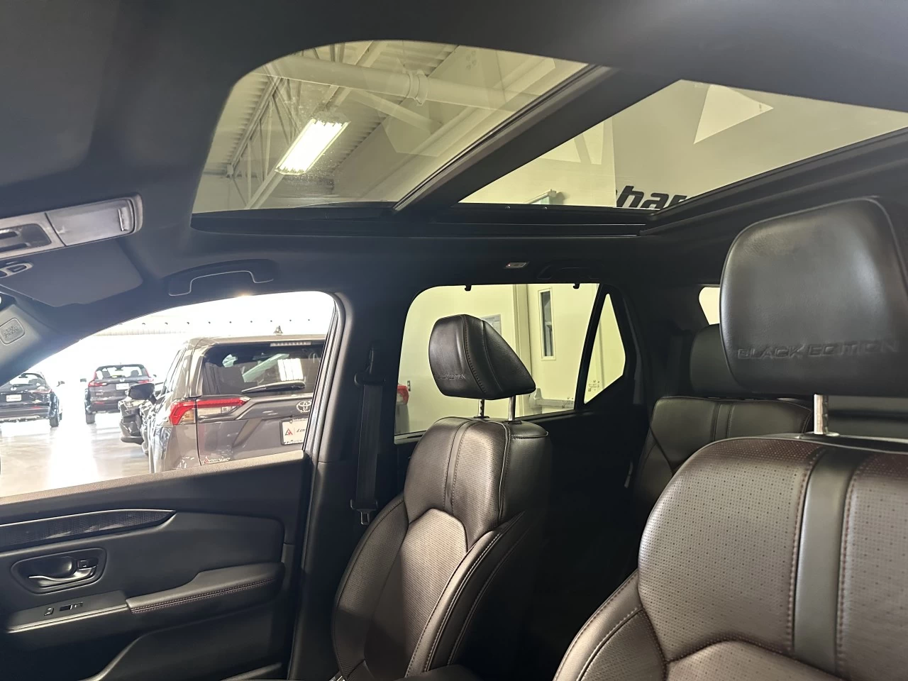 2023 Honda Pilot Black Edition Main Image